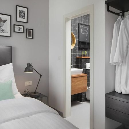 Апартаменты Olive Hill House - Ground Floor Слатине Экстерьер фото